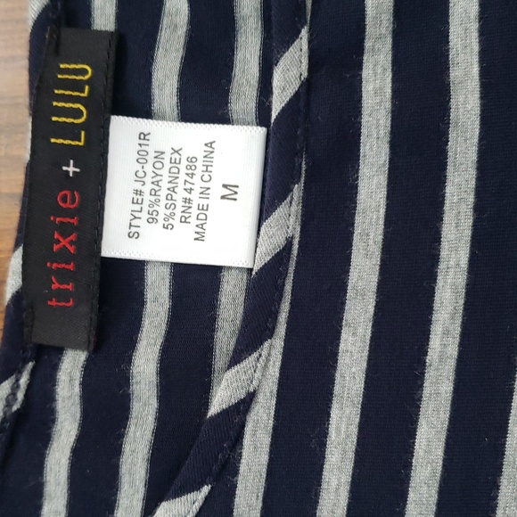 Trixie + Lulu Striped Navy and White Dress with Flutter Sleeves Size M - Picture 5 of 15